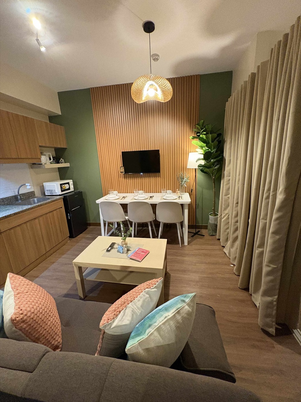Warm Haven, Prisma Residences